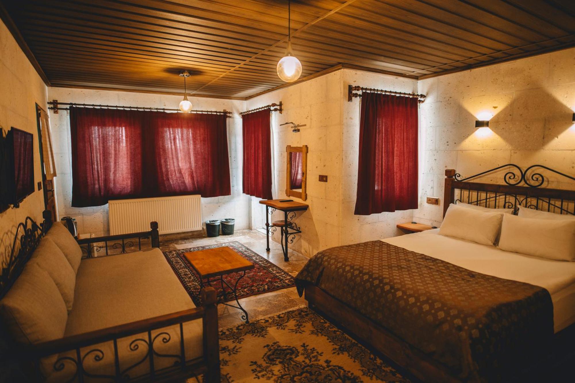 Bed and Breakfast Cavusin Cave House-Cappadocia Göreme Zewnętrze zdjęcie